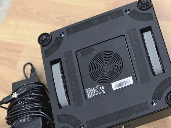 Schbot Wind X2 aknapesurobot