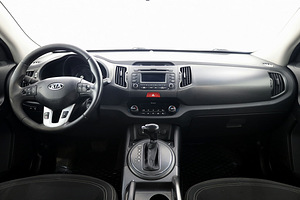 Kia Sportage Comfort ATM 2.0 120kW (5 foto / 7)
