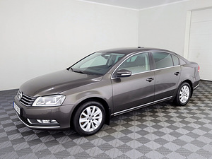 Volkswagen Passat Comfortline Facelift ATM 1.4 118kW (2 фото из 9)