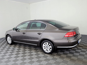 Volkswagen Passat Comfortline Facelift ATM 1.4 118kW (4 фото из 9)