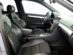 Audi A4 S-Line Quattro ATM 3.1 188kW (6 foto / 9)