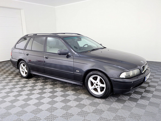 BMW 530 Touring Facelift 2.9 D 142kW
