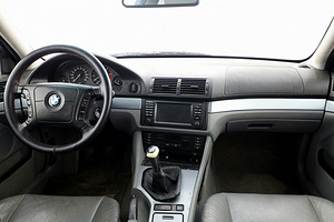 BMW 530 Touring Facelift 2.9 D 142kW (5 foto / 7)