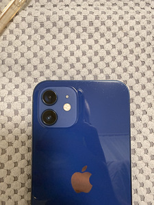 iPhone 12 (2 фото из 9)