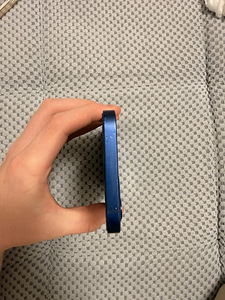 iPhone 12 (5 фото из 9)