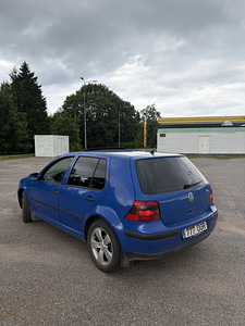 VW GOLF 1.9 81 кВт (3 фото из 8)