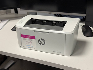Принтер HP LaserJet M110w (1 фото из 3)