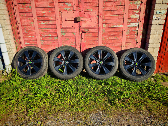 Land Rover / Volvo / Ford veljed koos rehvidega R19 5x108