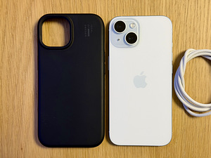 Apple iPhone 15 Blue v heas korras. Aku 100% Gar 05.2027 (1 foto / 9)