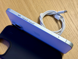 Apple iPhone 15 Blue v heas korras. Aku 100% Gar 05.2027 (2 foto / 9)
