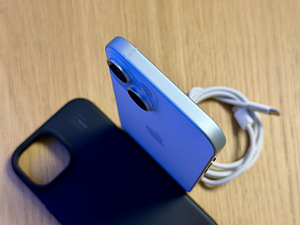 Apple iPhone 15 Blue v heas korras. Aku 100% Gar 05.2027 (4 foto / 9)