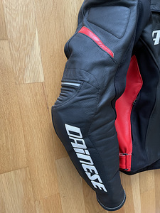 Dainese D1 Racing sõidutagi suurus 52 (2 foto / 6)