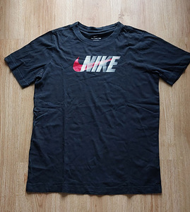 Футболка Nike р. 158-170 (1 фото из 1)