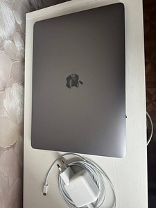 Apple MacBook Air 13 (M1, 2020) / 8GB / 256GB / 97% Battery (4 foto / 6)