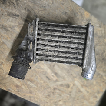 Intercooler/vahejahuti 1.9TDI VW Golf 3 / Passat B4 / Vento