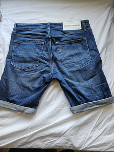 Uued Calvin Klein Jeans meeste lühikesed püksid (4 foto / 6)