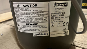 Осушитель DELONGHI DNS80 DEHUMIDIFIER 20L (4 фото из 4)