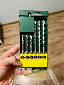 Перфоратор Bosch PBH 2100 RE, мало б/у (3 фото из 4)