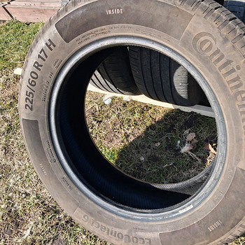 Rehvid 225/60R17 Continental.
