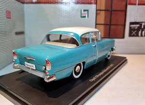 Модель Opel Olympia 1957 (2 фото из 8)