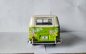 Volkswagen VW Samba Hippie Bus mudel (2 foto / 9)