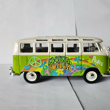 Volkswagen VW Samba Hippie Bus mudel