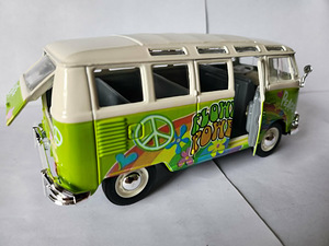 Volkswagen VW Samba Hippie Bus mudel (9 foto / 9)