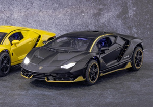 Модель автомобиля Lamborghini Centenario (4 фото из 8)