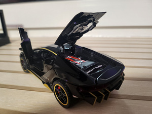 Модель автомобиля Lamborghini Centenario (8 фото из 8)