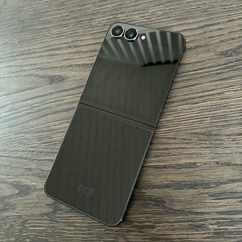 Samsung galaxy Z Flip 7 FE