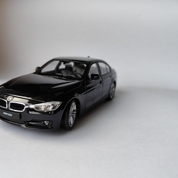 BMW 335i 1:24 mudel