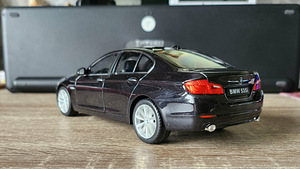 BMW 535i 1:24 mudel (5 foto / 8)