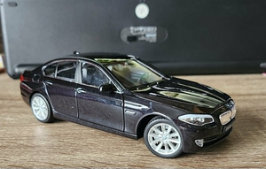 BMW 535i 1:24 mudel (2 foto / 8)
