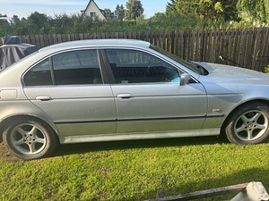BMW e39 (3 фото из 6)