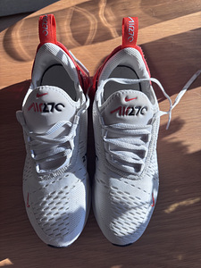 Кроссовки Nike Air 270 (1 фото из 2)