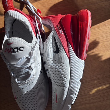 Кроссовки Nike Air 270
