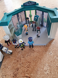 Playmobil (2 фото из 2)