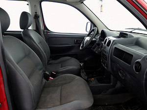 Citroen Berlingo Multispace 1.6 HDi 55kW (6 фото из 6)