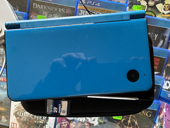 Nintendo DSi XL