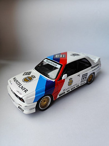 Модель BMW M3 E30 1:24 (1 фото из 10)