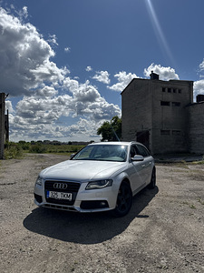 Audi A4 B8 (1 фото из 7)