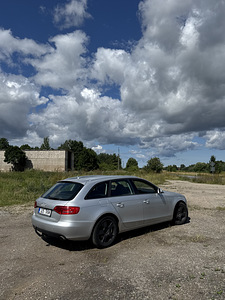 Audi A4 B8 (3 фото из 7)