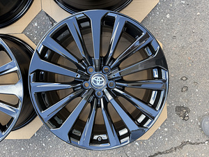 20" Toyota/Lexus originaalveljed 5x114,3 + andurid (3 foto / 9)