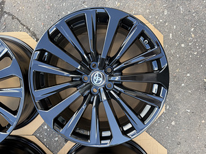 20" Toyota/Lexus originaalveljed 5x114,3 + andurid (4 foto / 9)