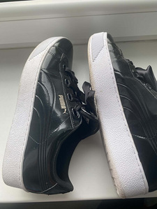 Кроссовки PUMA для женщин - 42 (1 фото из 6)
