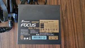 Seasonic Focus GX-750 750W (3 foto / 3)