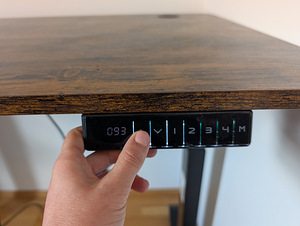 Ergonoomiline elektriline töölaud (2 foto / 4)
