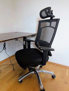 Ergonoomiline kontoritool (1 foto / 3)