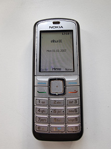 Ретро телефон Nokia 6070 (1 фото из 6)