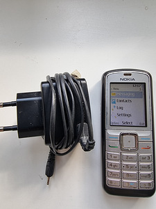 Ретро телефон Nokia 6070 (5 фото из 6)